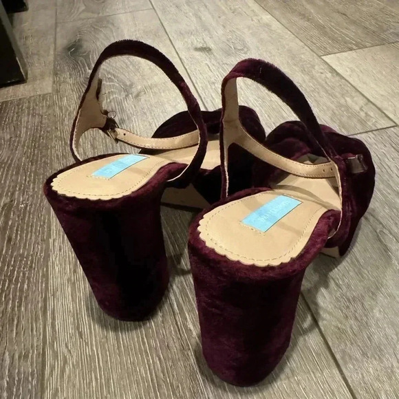 Draper James PALOMA PLATFORM in plum velvet - Picture 5 of 6